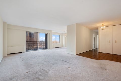 Tiny photo for 7061 N Kedzie Avenue #613, Chicago, IL 60645 (MLS # 12567564)
