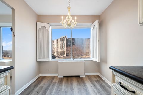 Tiny photo for 7061 N Kedzie Avenue #613, Chicago, IL 60645 (MLS # 12567564)