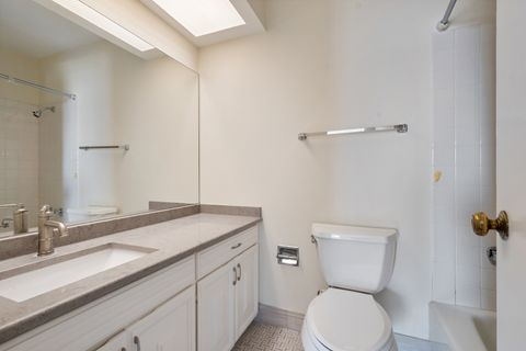 Tiny photo for 7061 N Kedzie Avenue #613, Chicago, IL 60645 (MLS # 12567564)