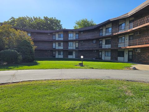 Photo of 2306 Holiday Terrace #149, Lansing, IL 60438 (MLS # 12465670)