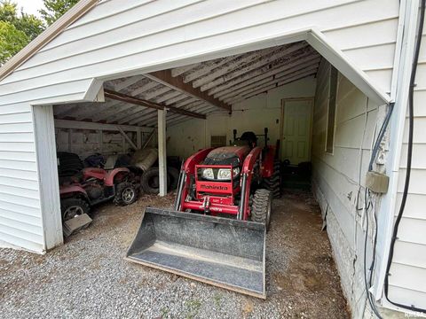 Tiny photo for 41 Cache Avenue, Buncombe, IL 62912 (MLS # EB458514)