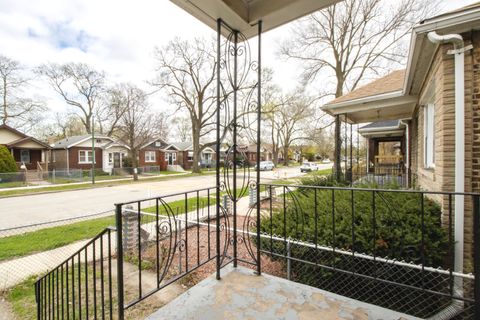 Tiny photo for 10210 S Bensley Avenue, Chicago, IL 60617 (MLS # 12584798)