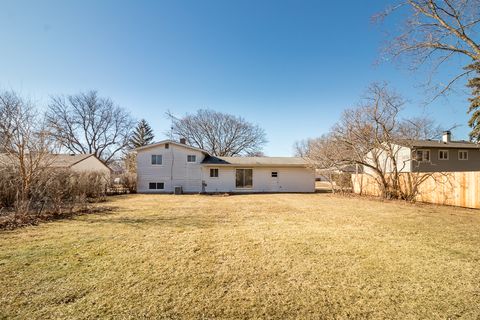 Tiny photo for 943 Cambridge Lane, Crystal Lake, IL 60014 (MLS # 12521585)