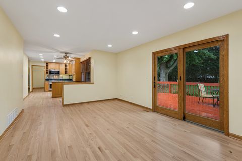 Tiny photo for 226 ABERDEEN Road, Cary, IL 60013 (MLS # 12495144)