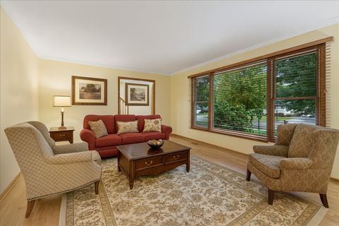 Tiny photo for 226 ABERDEEN Road, Cary, IL 60013 (MLS # 12495144)