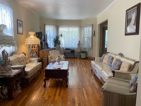 Tiny photo for 2323 N Monticello Avenue, Chicago, IL 60647 (MLS # 12410976)