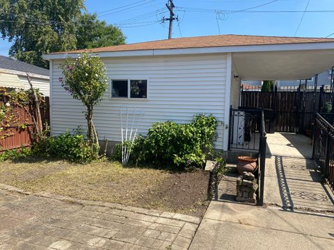 Tiny photo for 2323 N Monticello Avenue, Chicago, IL 60647 (MLS # 12410976)