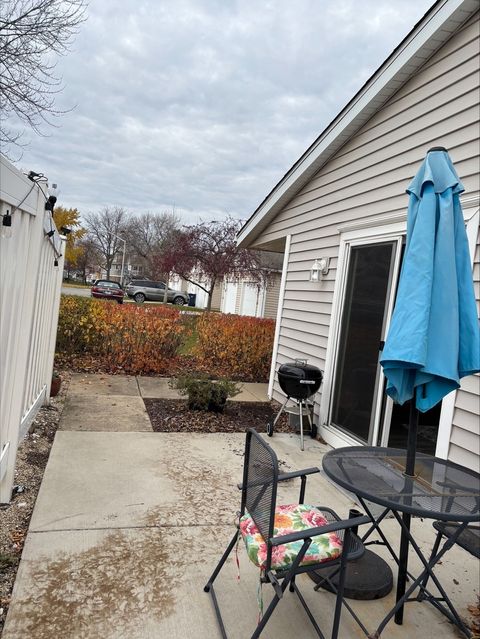 Tiny photo for 210 N Waterford Drive #210, Schaumburg, IL 60194 (MLS # 12522859)