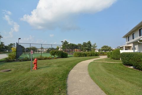 Tiny photo for 210 N Waterford Drive #210, Schaumburg, IL 60194 (MLS # 12522859)