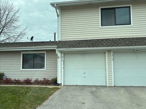 Tiny photo for 210 N Waterford Drive #210, Schaumburg, IL 60194 (MLS # 12522859)