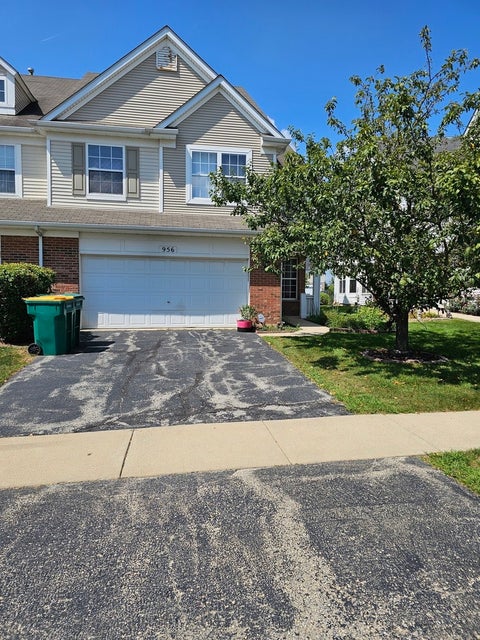 Photo of 956 Bluebell Circle, Joliet, IL 60431 (MLS # 12744211)