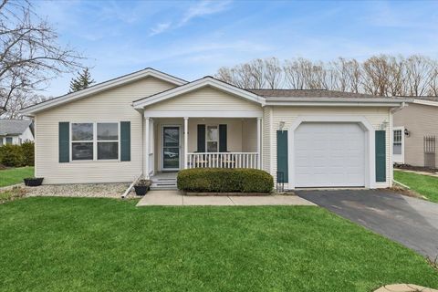Photo of 1810 Paddock Court, Grayslake, IL 60030 (MLS # 12592908)