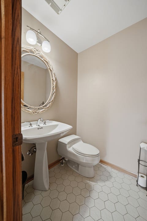 Tiny photo for 1522 Coventry Lane, Munster, IN 46321 (MLS # 12737053)