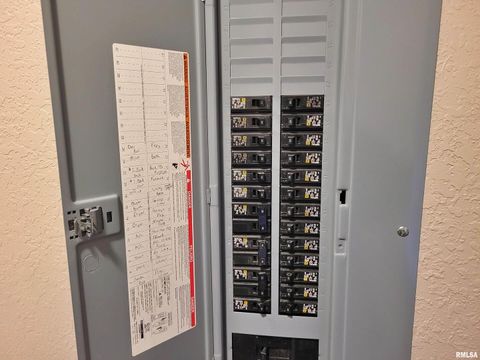 Tiny photo for 42 COUNTY LINE Road, Grand Chain, IL 62941 (MLS # EB460782)