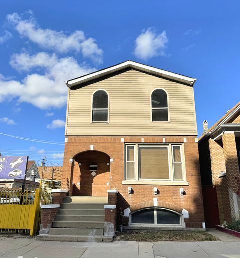 1814 W Pershing Road Chicago IL 60609