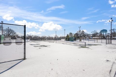 Tiny photo for 1610 N Chestnut Avenue, Arlington Heights, IL 60004 (MLS # 12532490)