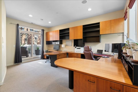 Tiny photo for 930 W Wolfram Street, Chicago, IL 60657 (MLS # 12686248)