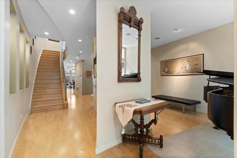 Tiny photo for 930 W Wolfram Street, Chicago, IL 60657 (MLS # 12686248)