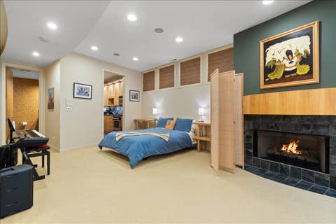 Tiny photo for 930 W Wolfram Street, Chicago, IL 60657 (MLS # 12686248)