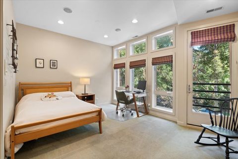 Tiny photo for 930 W Wolfram Street, Chicago, IL 60657 (MLS # 12686248)