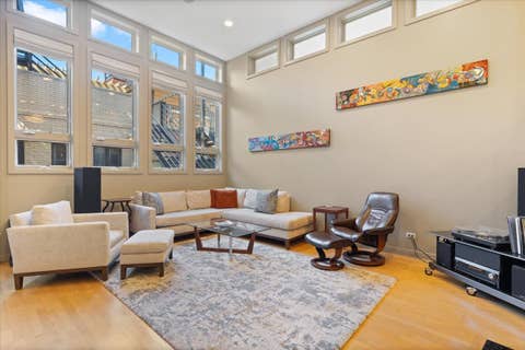 Tiny photo for 930 W Wolfram Street, Chicago, IL 60657 (MLS # 12686248)