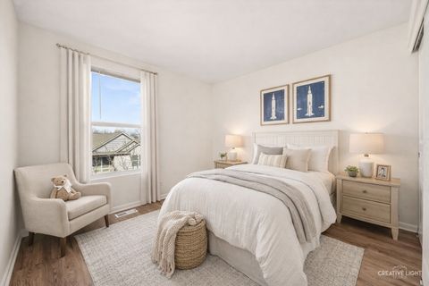 Tiny photo for 530 Conservatory Lane #530, Aurora, IL 60502 (MLS # 12585520)