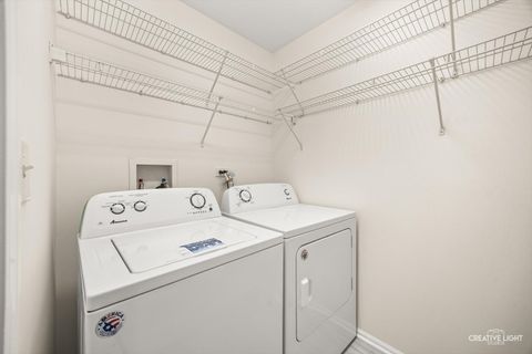 Tiny photo for 530 Conservatory Lane #530, Aurora, IL 60502 (MLS # 12585520)