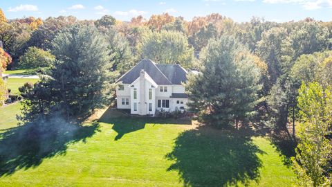 Tiny photo for 52 Oak Creek Drive, Yorkville, IL 60560 (MLS # 12474333)