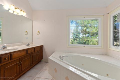 Tiny photo for 52 Oak Creek Drive, Yorkville, IL 60560 (MLS # 12474333)