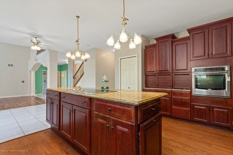 Tiny photo for 52 Oak Creek Drive, Yorkville, IL 60560 (MLS # 12474333)