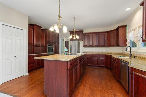 Tiny photo for 52 Oak Creek Drive, Yorkville, IL 60560 (MLS # 12474333)