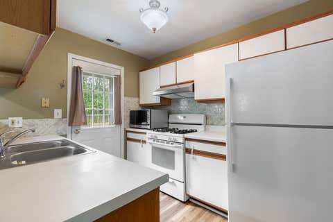 Tiny photo for 417 Newbury Drive, Island Lake, IL 60042 (MLS # 12675465)