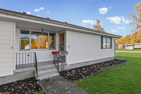 Tiny photo for 419 N MAIN Street, Farmer City, IL 61842 (MLS # 12512099)