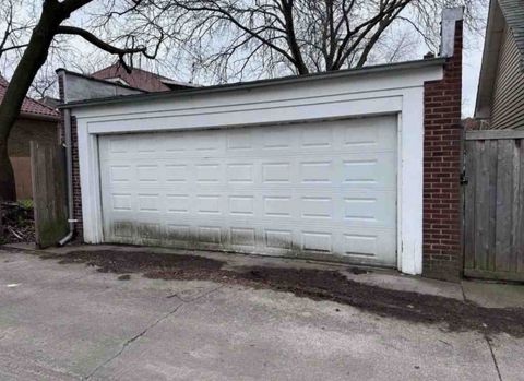 Tiny photo for 2130 W Farwell Avenue, Chicago, IL 60645 (MLS # 12488535)