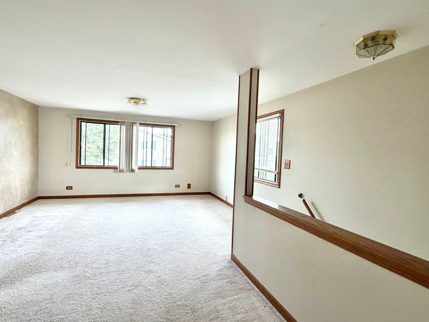 935 Shattuck Lane 935