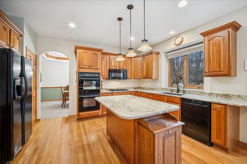 Tiny photo for 1101 King Edward Avenue, St. Charles, IL 60174 (MLS # 12571265)