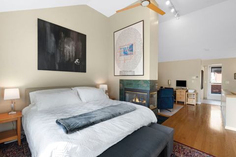 Tiny photo for 1436 S Prairie Avenue #I, Chicago, IL 60605 (MLS # 12486477)