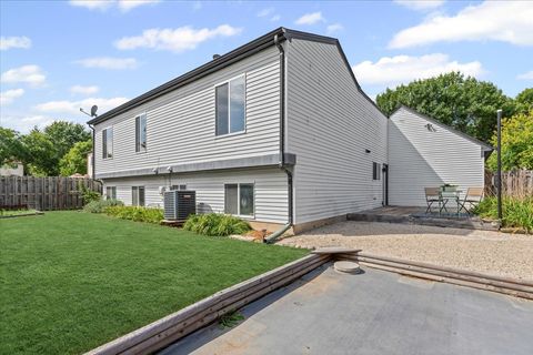 Tiny photo for 5155 Portage Lane, Gurnee, IL 60031 (MLS # 12454928)