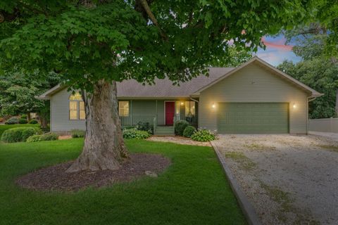 Tiny photo for 994 N County Road 1500, Camargo, IL 61919 (MLS # 12408573)