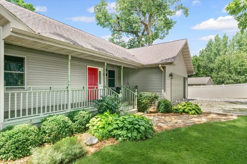 Tiny photo for 994 N County Road 1500, Camargo, IL 61919 (MLS # 12408573)