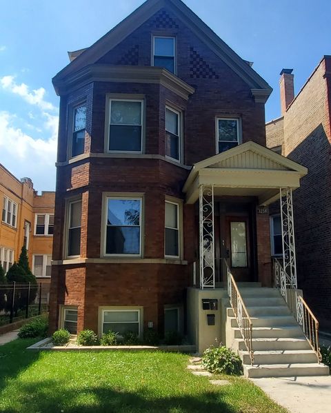 3238 N Hamlin Avenue 1 Chicago IL 60618