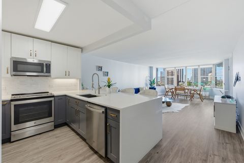 Tiny photo for 525 W HAWTHORNE Place #1104, Chicago, IL 60657 (MLS # 12507425)