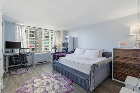 Tiny photo for 525 W HAWTHORNE Place #1104, Chicago, IL 60657 (MLS # 12507425)