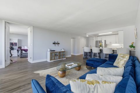 Tiny photo for 525 W HAWTHORNE Place #1104, Chicago, IL 60657 (MLS # 12507425)