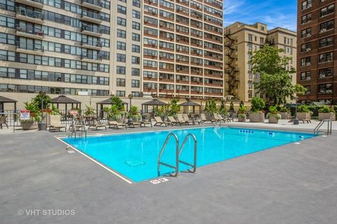 Tiny photo for 525 W HAWTHORNE Place #1104, Chicago, IL 60657 (MLS # 12507425)