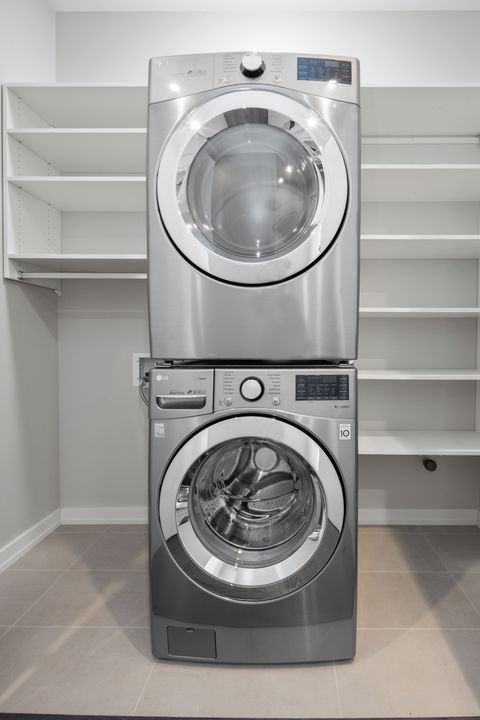 Tiny photo for 2773 N Hampden Court #401, Chicago, IL 60614 (MLS # 12491654)