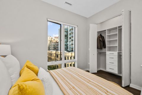 Tiny photo for 2773 N Hampden Court #401, Chicago, IL 60614 (MLS # 12491654)
