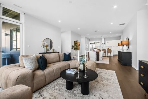 Tiny photo for 2773 N Hampden Court #401, Chicago, IL 60614 (MLS # 12491654)