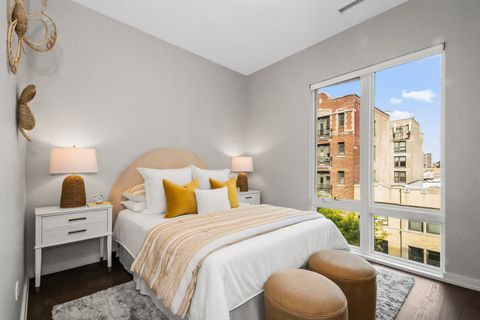 Tiny photo for 2773 N Hampden Court #401, Chicago, IL 60614 (MLS # 12491654)