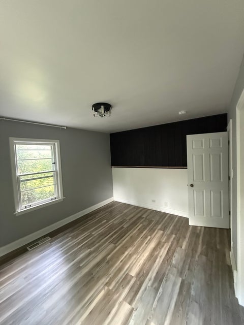 Tiny photo for 47 W Algonquin Road, Des Plaines, IL 60016 (MLS # 12696487)